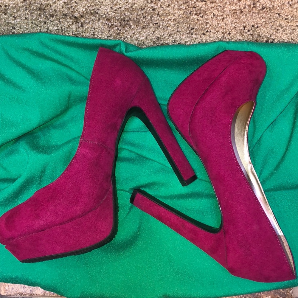 Sexy Raspberry Heels